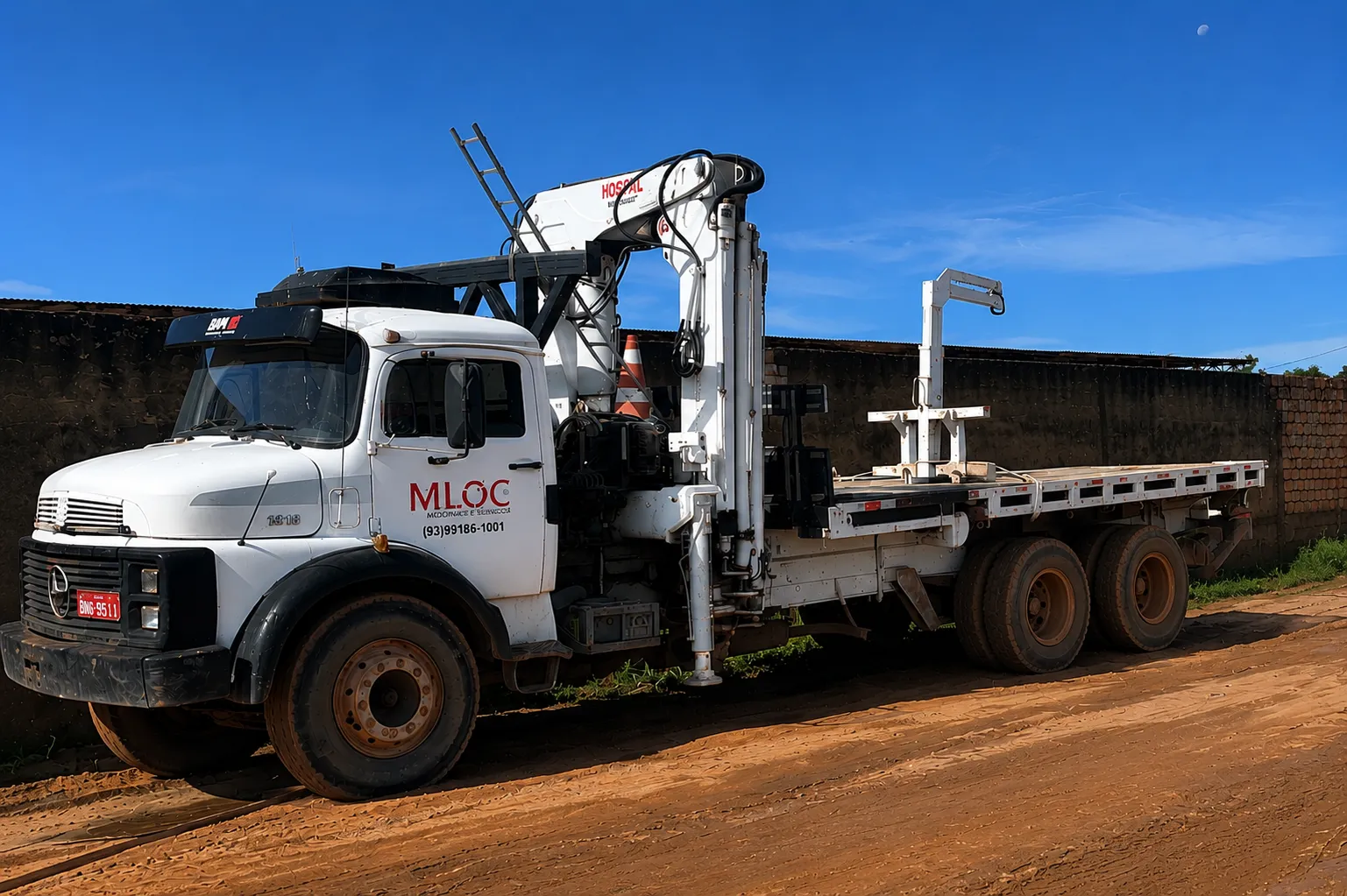 Locação de caminhão Munck para içamento de cargas em Santarém e oeste do Pará - MLOC